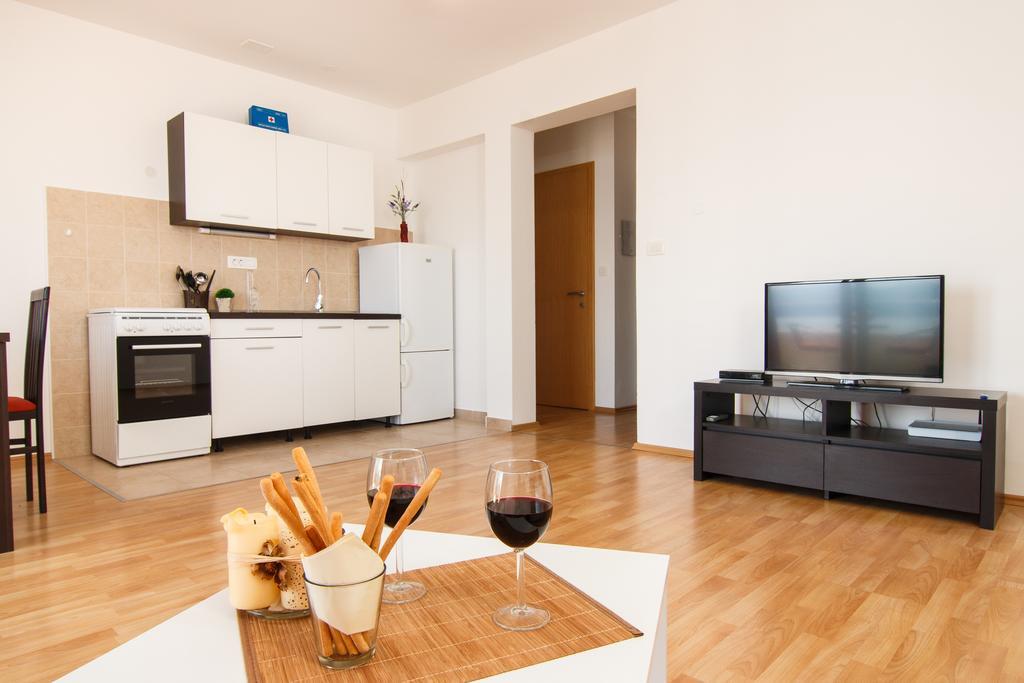 Apartments Villa Stari Koko Omiš Екстериор снимка
