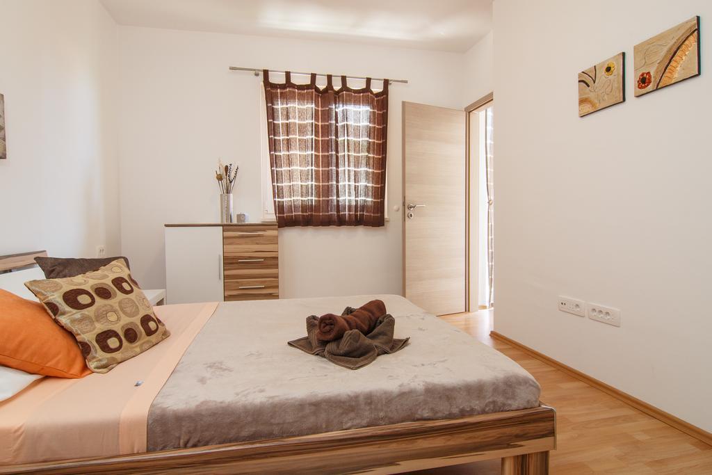 Apartments Villa Stari Koko Omiš Екстериор снимка