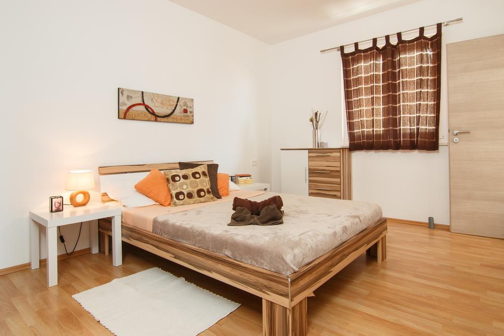 Apartments Villa Stari Koko Omiš Екстериор снимка