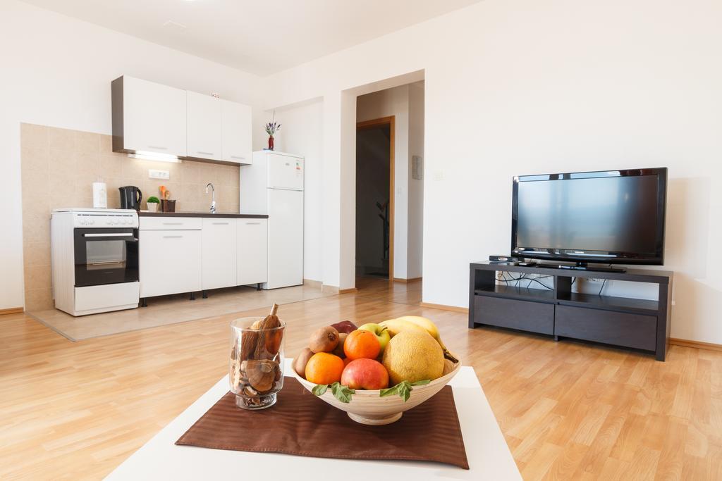Apartments Villa Stari Koko Omiš Екстериор снимка